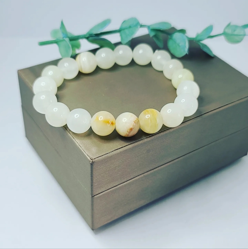 White onyx bracelet
